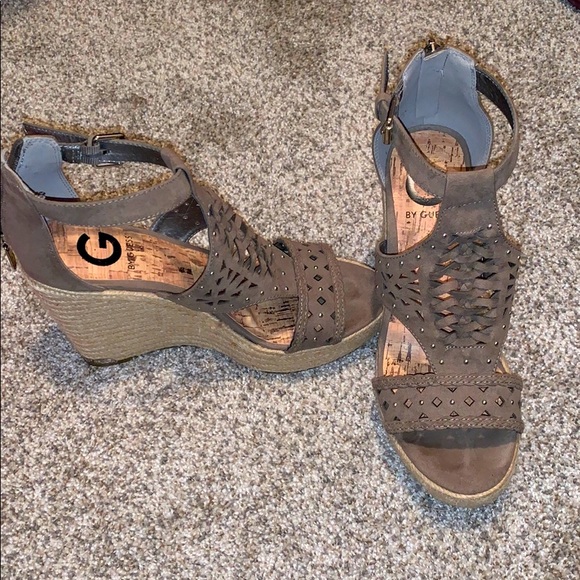 Shoes - Picture 1 of 3